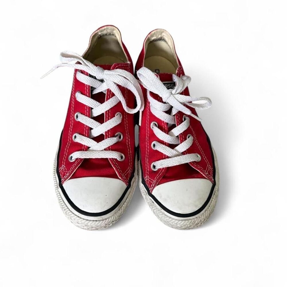 Converse Chuck Taylor All Star Low Top Shoes Youth Size 2 Red Canvas Sneakers